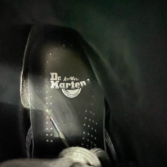 Doc Martens black velvet Air Wair boots - Picture 4 of 4